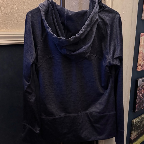 Dark purple workout hoodie - Picture 2 of 2